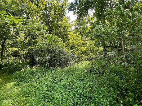 10.7 Acres of Land for Auction in Portland, Tennessee