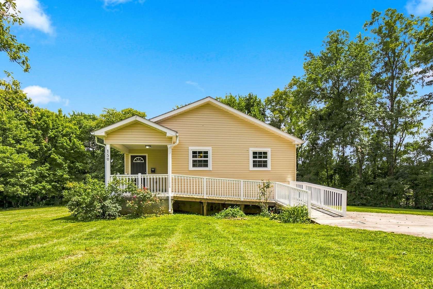 1.5 Acres of Land with Home for Sale in Monterey, Tennessee