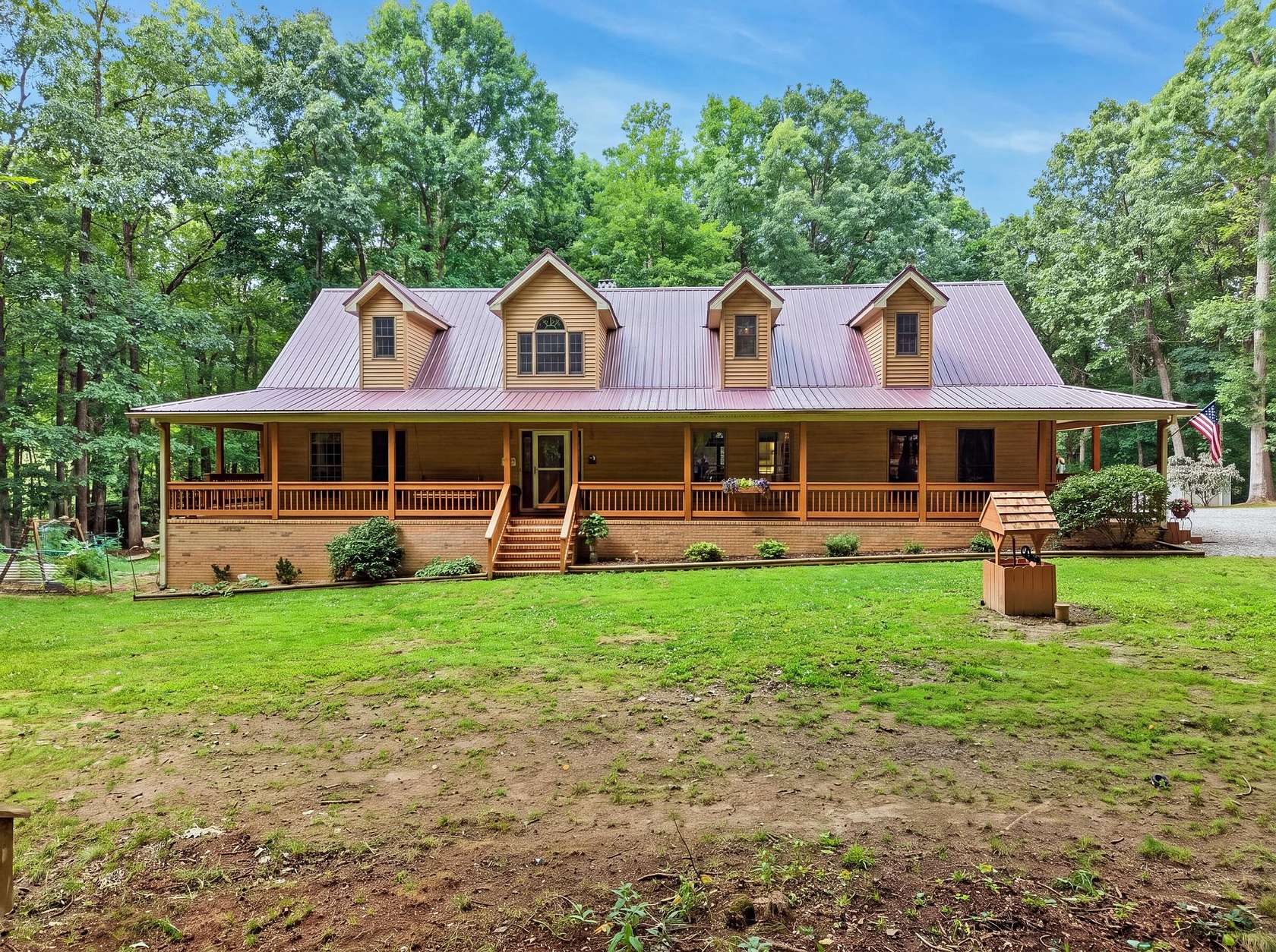 4 Acres of Land with Home for Sale in Monterey, Tennessee