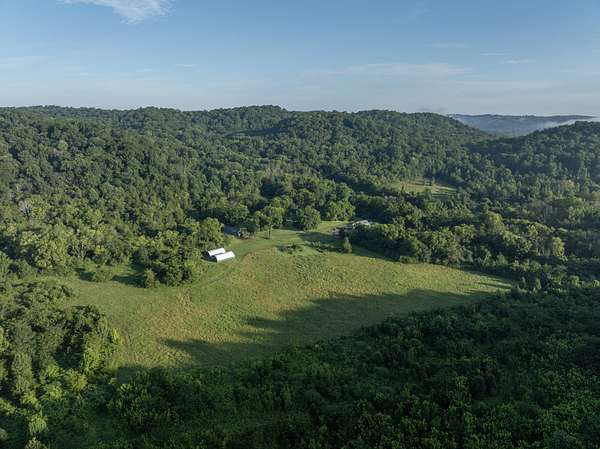 424 Acres of Land for Sale in Ashland City, Tennessee