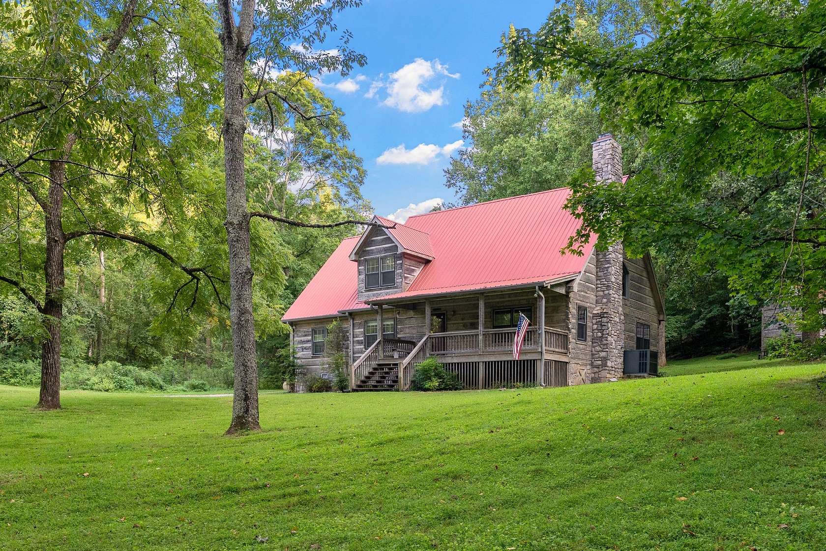 10 Acres of Land with Home for Sale in Franklin, Tennessee