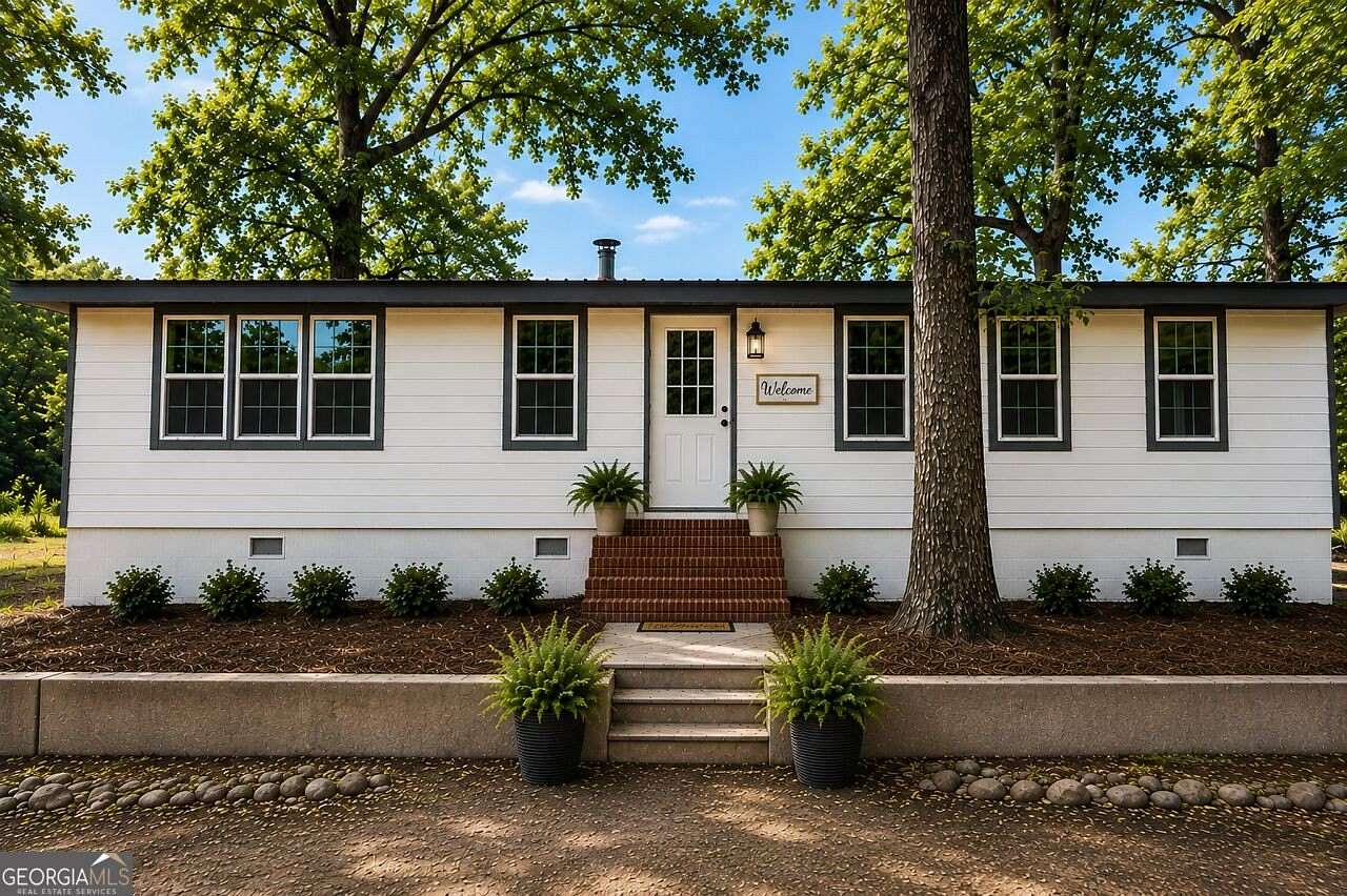 1.5 Acres of Land with Home for Sale in Oxford, Georgia