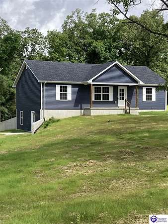 3.1 Acres of Land with Home for Sale in Eastview, Kentucky