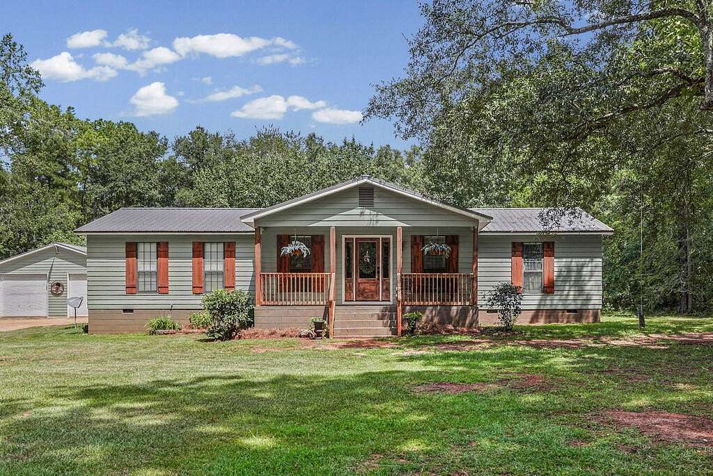 11.6 Acres of Land with Home for Sale in Leesburg, Georgia