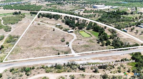 25.1 Acres of Improved Land for Sale in Luling, Texas