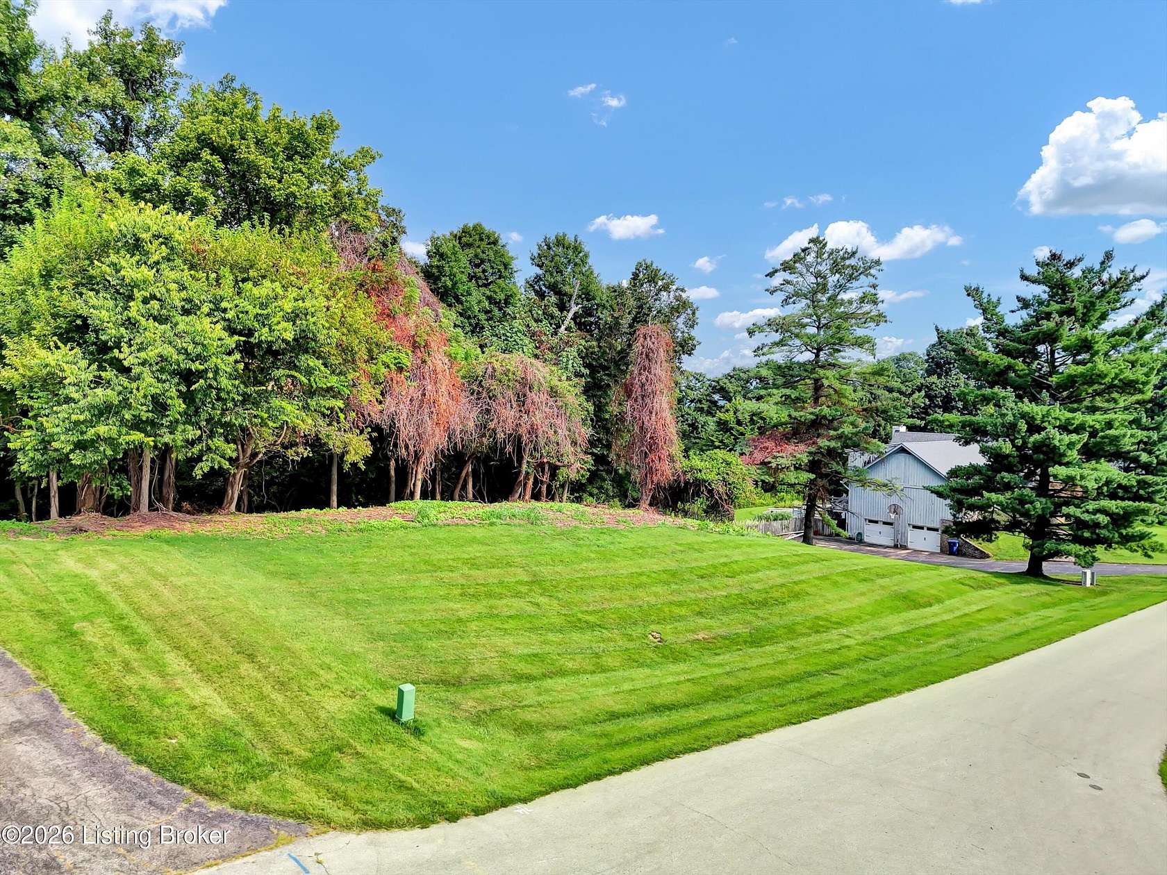 1.25 Acres of Residential Land for Sale in Goshen, Kentucky