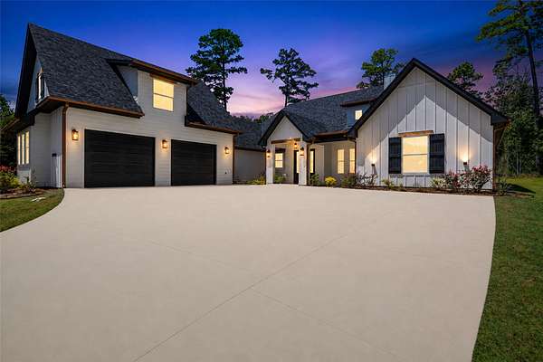 2 Acres of Land with Home for Sale in Hallsville, Texas
