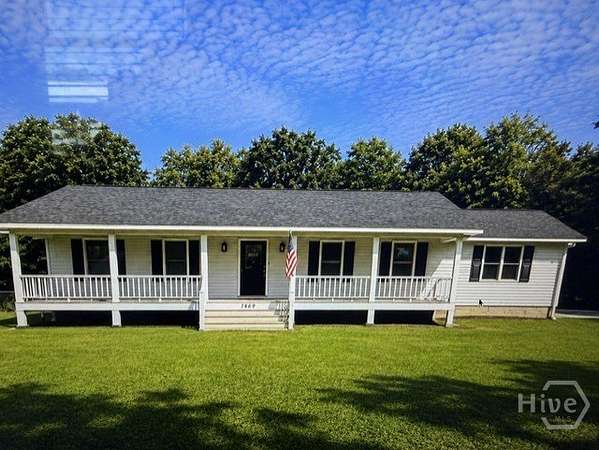 5.28 Acres of Land with Home for Sale in Comer, Georgia