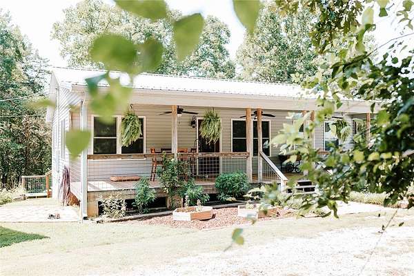41.4 Acres of Land with Home for Sale in Bowman, Georgia
