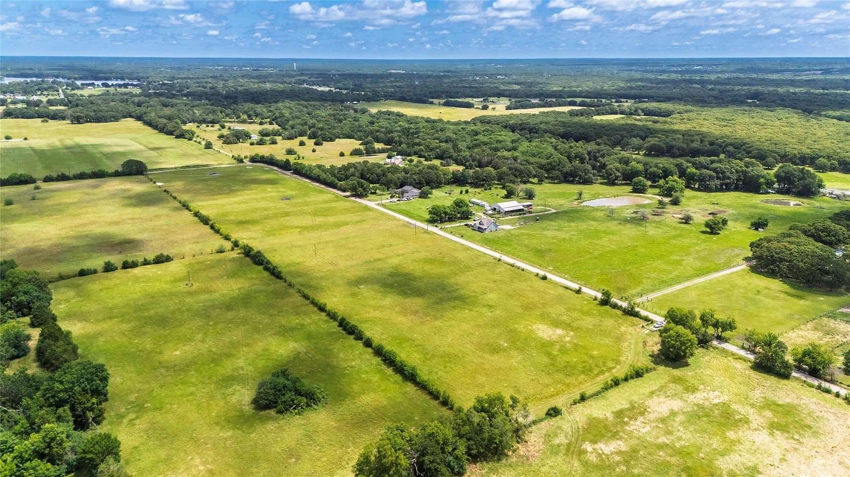 1.34 Acres of Residential Land for Sale in Quinlan, Texas