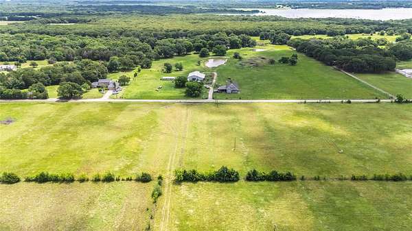 1.35 Acres of Residential Land for Sale in Quinlan, Texas