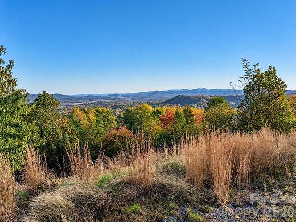 3.5 Acres of Residential Land for Sale in Hendersonville, North Carolina
