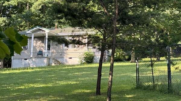 4 Acres of Land with Home for Sale in Berea, Kentucky