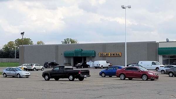 4.17 Acres of Improved Commercial Land for Sale in Flint, Michigan