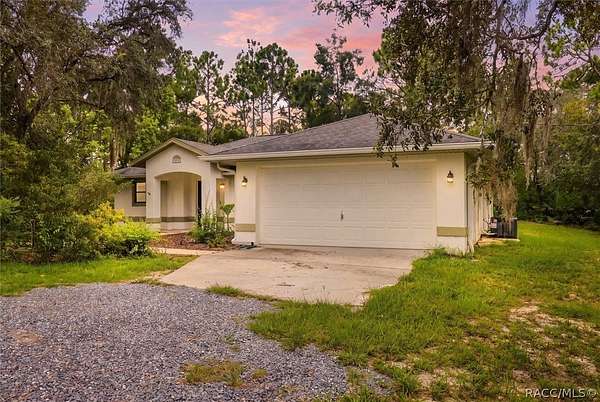 4 Acres of Land with Home for Sale in Dunnellon, Florida