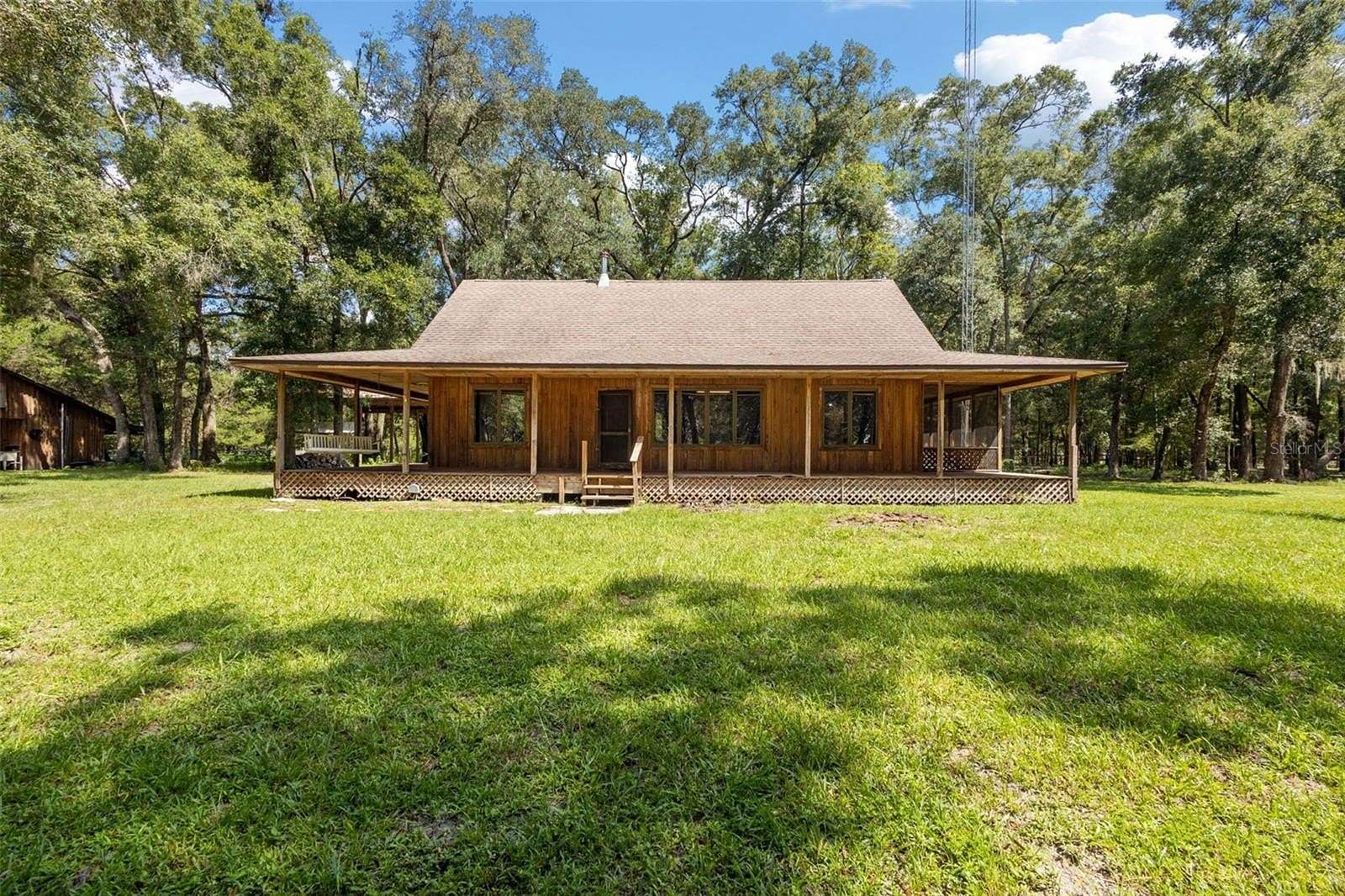 4.32 Acres of Land with Home for Sale in Williston, Florida