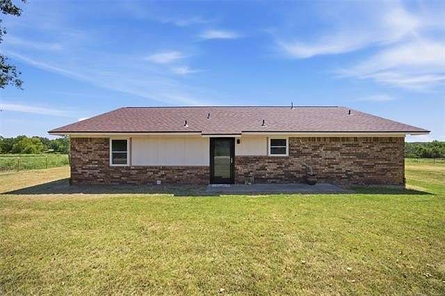 20.9 Acres of Agricultural Land with Home for Sale in Atoka, Oklahoma