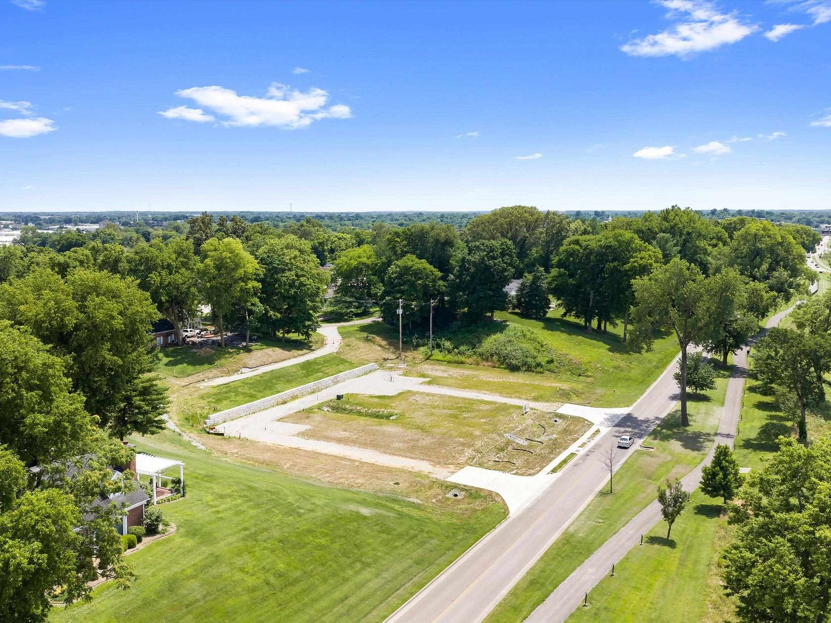 0.42 Acres of Residential Land for Sale in Henderson, Kentucky