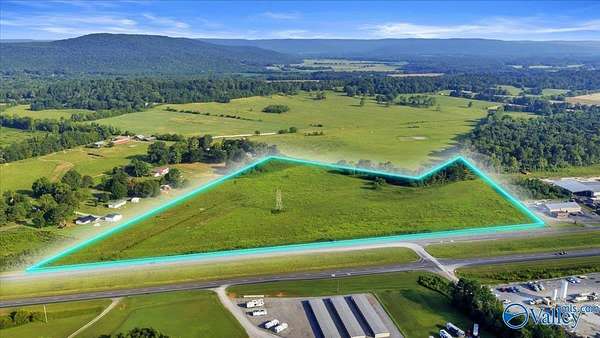 28 Acres of Land for Sale in Hollywood, Alabama