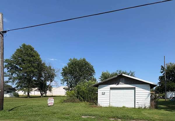 0.22 Acres of Residential Land for Sale in Carlinville, Illinois