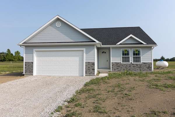 2.5 Acres of Land with Home for Sale in Columbus, Michigan