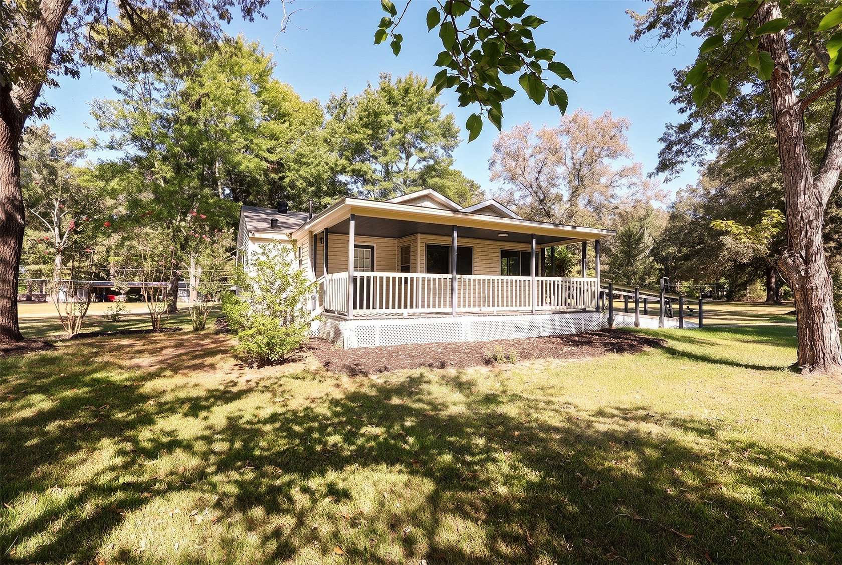 2.3 Acres of Land with Home for Sale in Shreveport, Louisiana