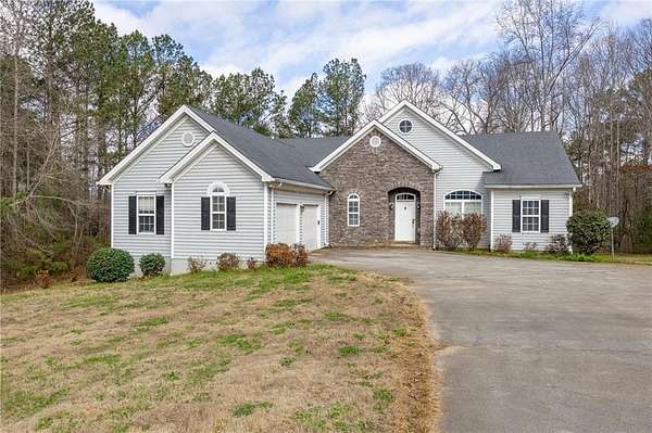 1.56 Acres of Land with Home for Sale in Winston, Georgia