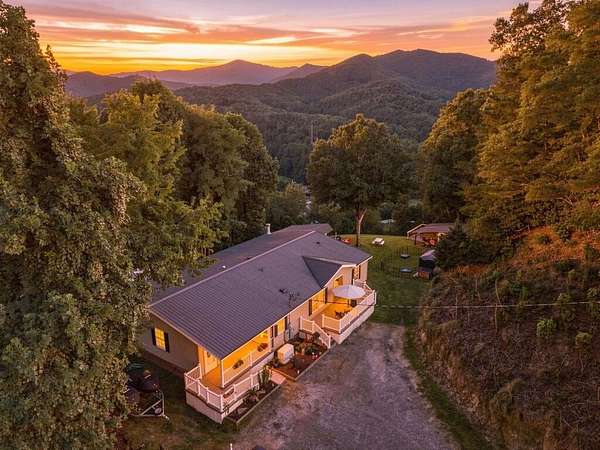 16.2 Acres of Recreational Land with Home for Sale in Whittier, North Carolina