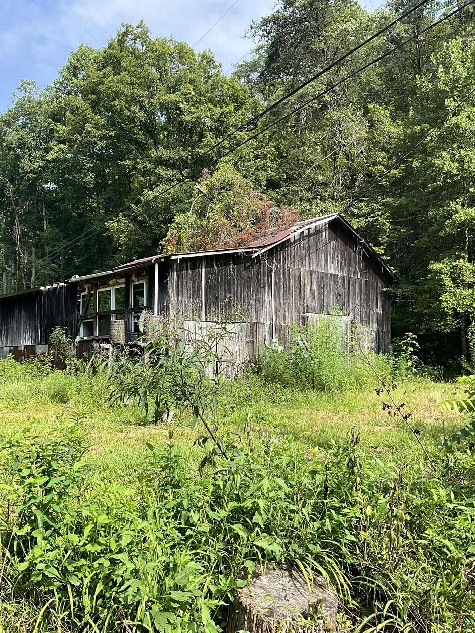 26.3 Acres of Land for Sale in Manchester, Kentucky