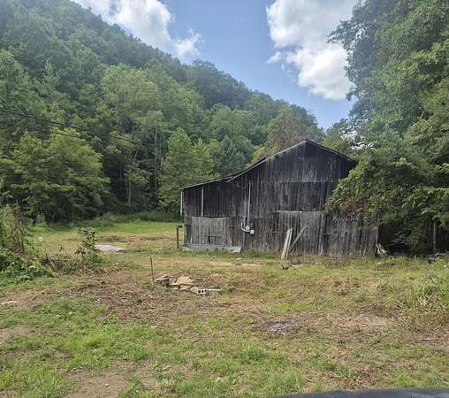 26.3 Acres of Land for Sale in Manchester, Kentucky