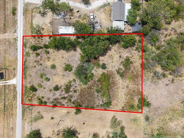 1.1 Acres of Residential Land for Sale in Kerens, Texas