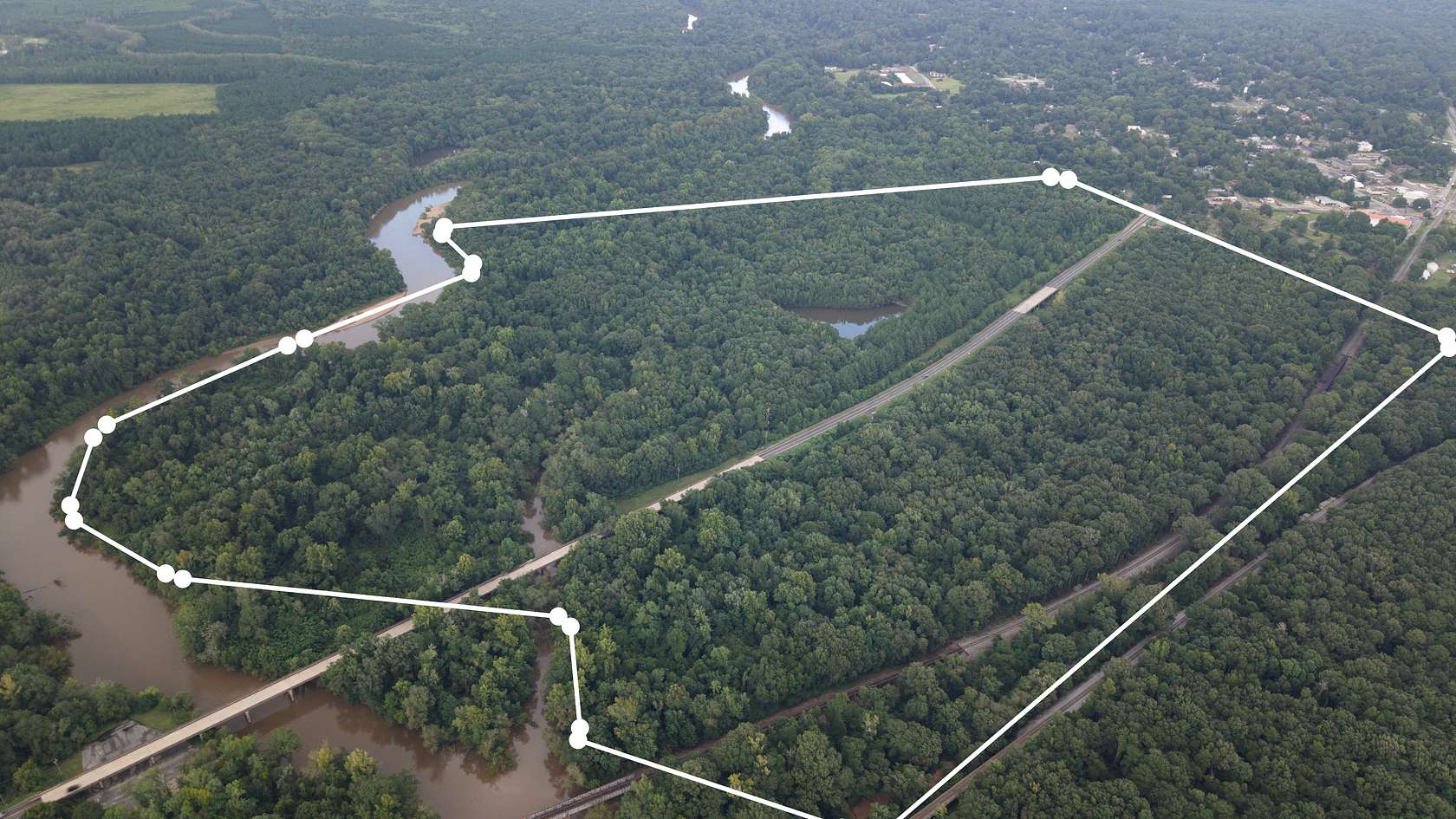 127 Acres of Land for Sale in Montezuma, Georgia