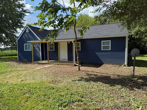 3.13 Acres of Land with Home for Sale in Leesburg, Ohio