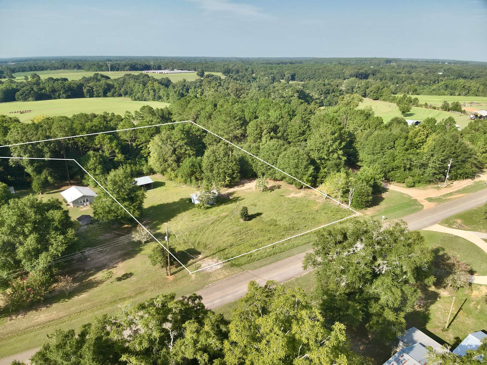 2.73 Acres of Land for Sale in Chancellor, Alabama