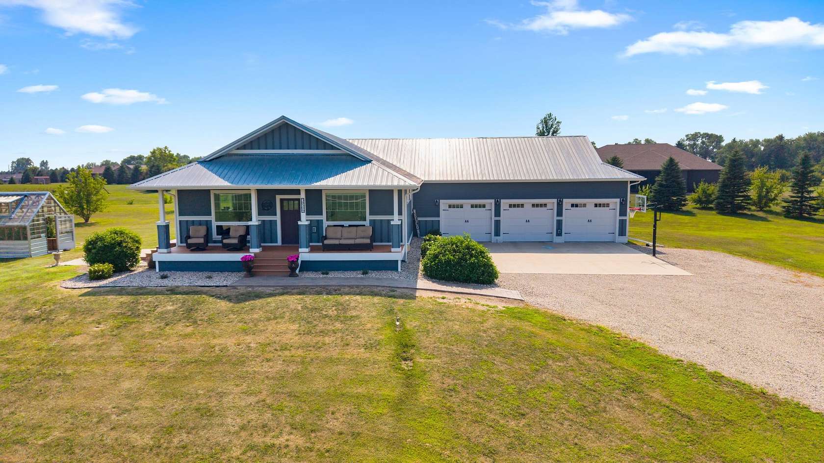 2.53 Acres of Land with Home for Sale in Aberdeen, South Dakota