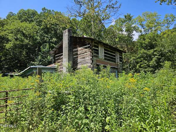 3.45 Acres of Land with Home for Sale in Coeburn, Virginia