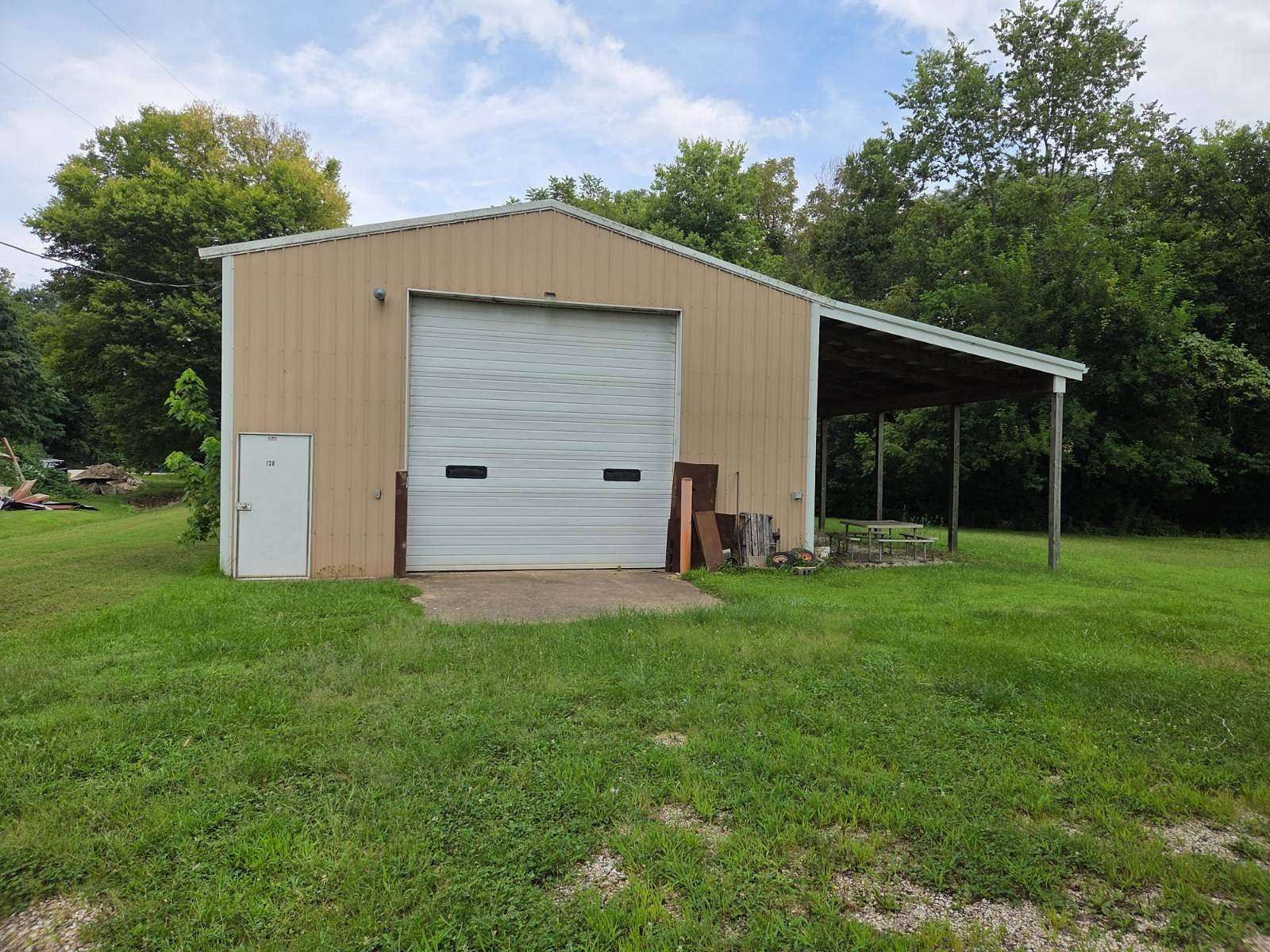 Land for Sale in Barry, Illinois