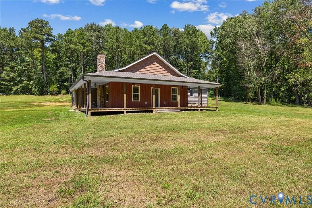 27 Acres of Land with Home for Sale in Dinwiddie, Virginia