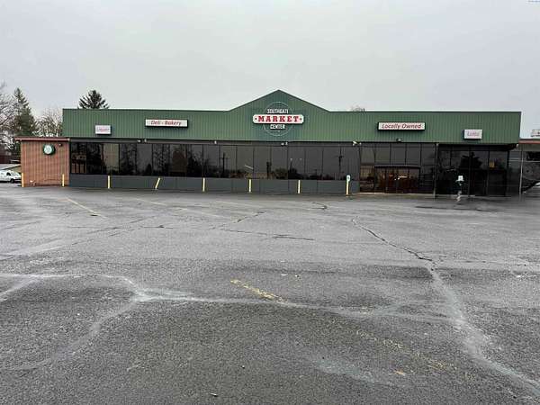 3 Acres of Commercial Land for Sale in Walla Walla, Washington