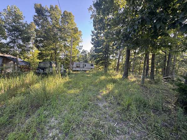10 Acres of Recreational & Residential Land for Sale in Hohenwald, Tennessee