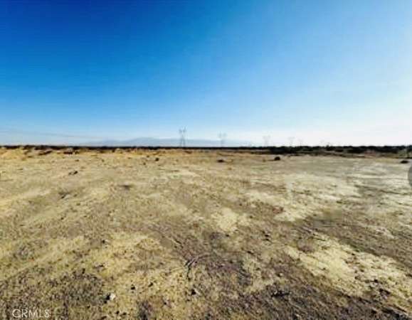 7.5 Acres of Land for Sale in Phelan, California