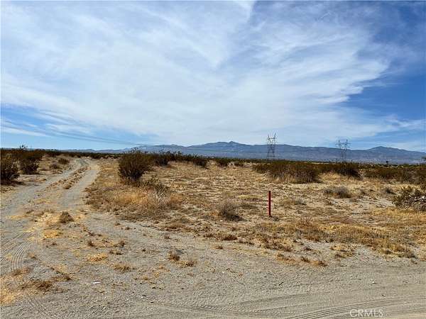 7.5 Acres of Land for Sale in Phelan, California
