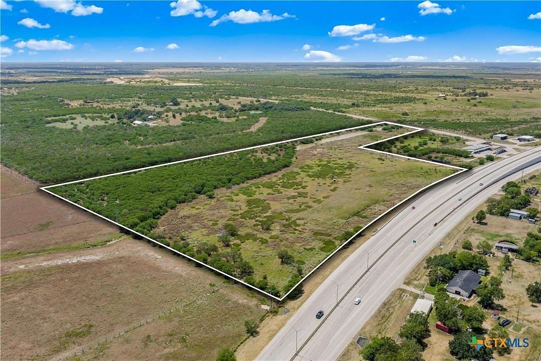 37 Acres of Commercial Land for Sale in Victoria, Texas