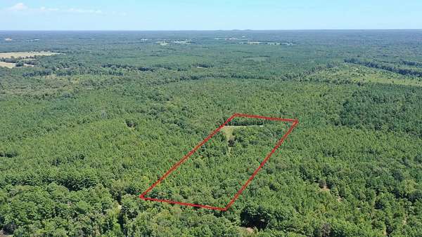 9.7 Acres of Residential Land for Sale in Hughes Springs, Texas