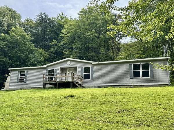 5 Acres of Land with Home for Sale in Waverly, Ohio