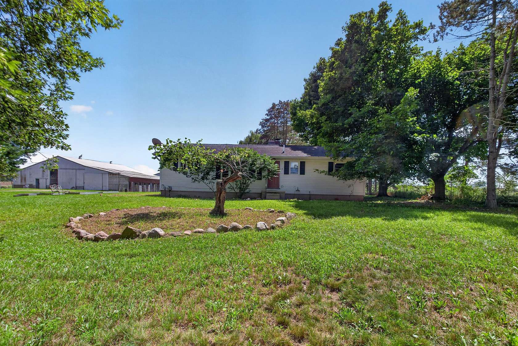 24.5 Acres of Agricultural Land with Home for Sale in Jackson, Michigan