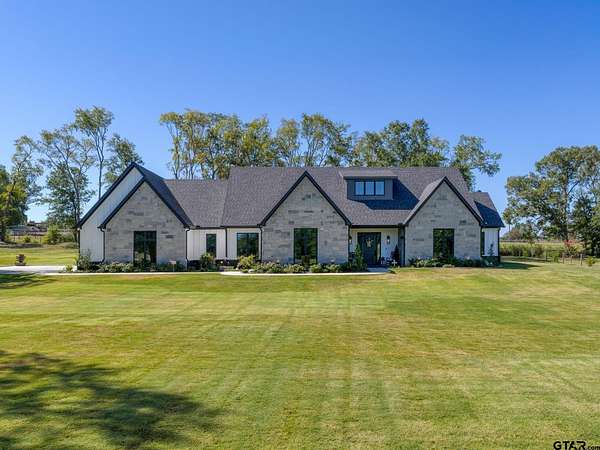1.62 Acres of Land with Home for Sale in Tyler, Texas