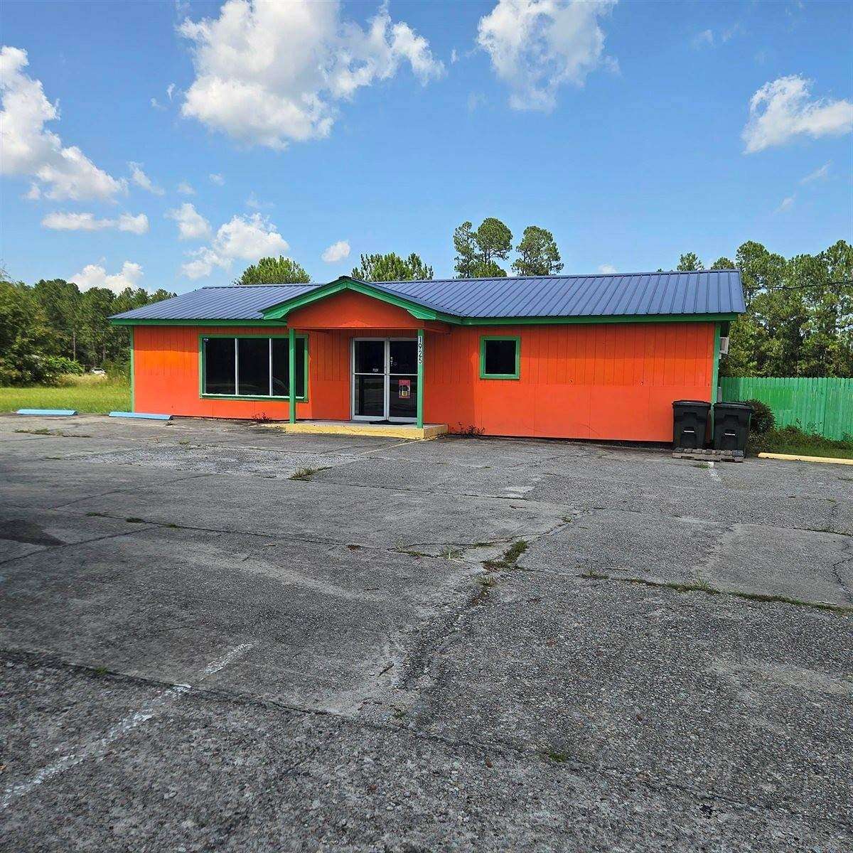 3.56 Acres of Improved Commercial Land for Sale in Loris, South Carolina