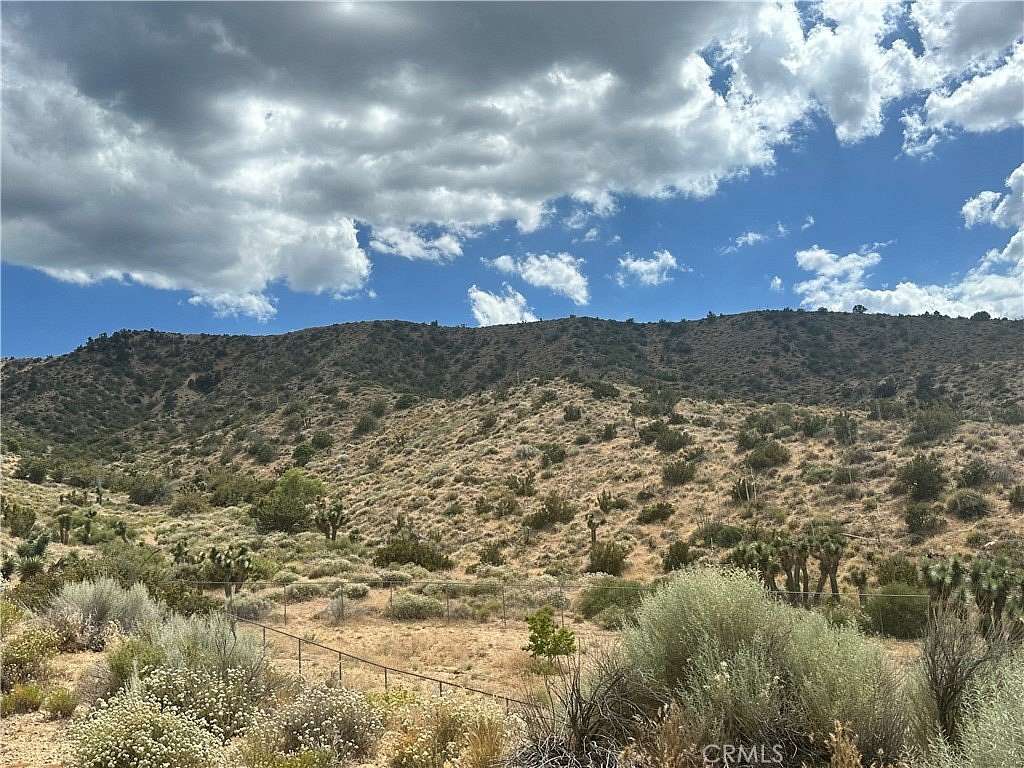 10.1 Acres of Land for Sale in Piñon Hills, California