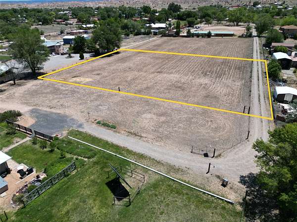 1.22 Acres of Residential Land for Sale in Española, New Mexico